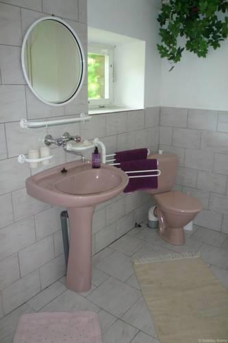 Апартаменты Holiday home Novy Hradek 1