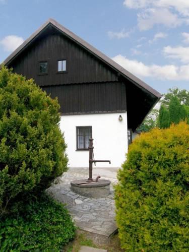 Апартаменты Holiday home Belun-Hermanice n. Labem 1
