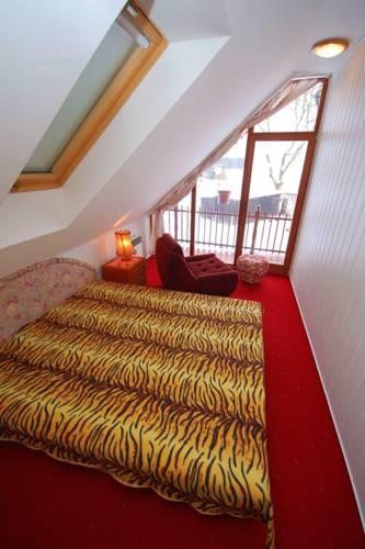 Апартаменты Holiday home Zdelov 1