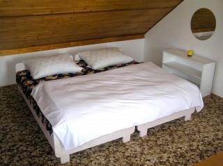Апартаменты Holiday home Licno 1