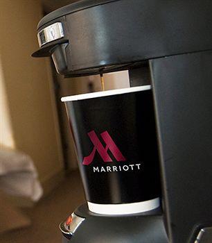 Отель Boston Marriott Cambridge