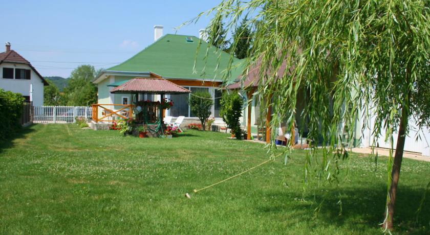 Вилла Villa Balatonf?zf?