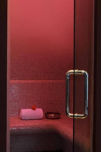 Отель Clarion Suites Senart Paris Sud