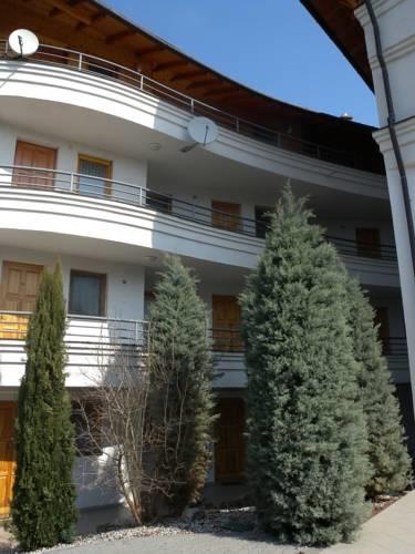 One-Bedroom Apartment Balatonlelle near Lake