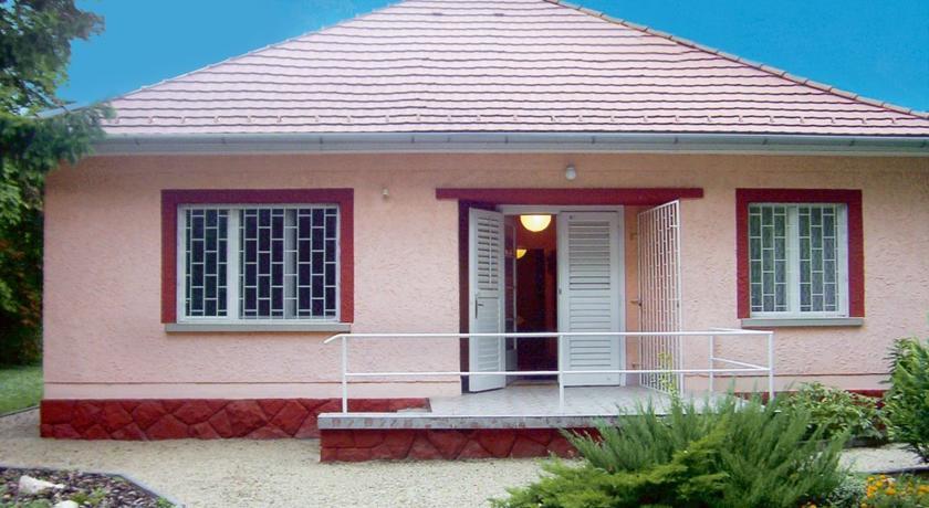 Апартаменты Holiday home Balatonszemes 1