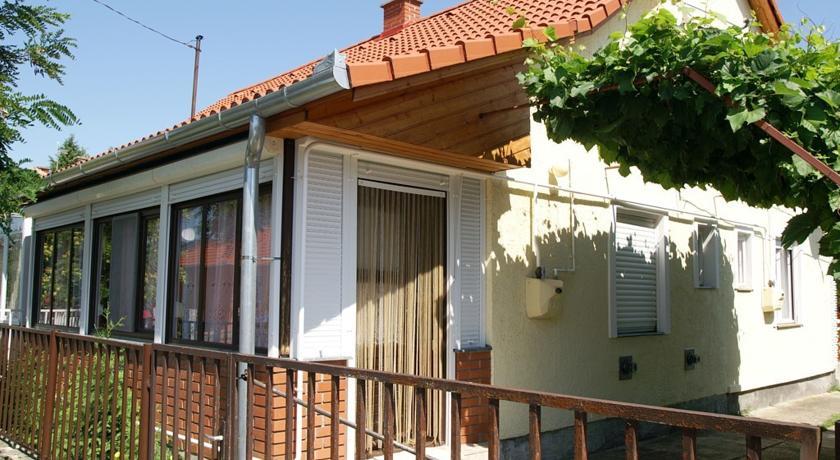 Apartment Balatonkeresztur 21