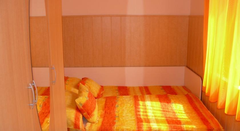 Апартаменты Holiday home Balatonkeresztur 22