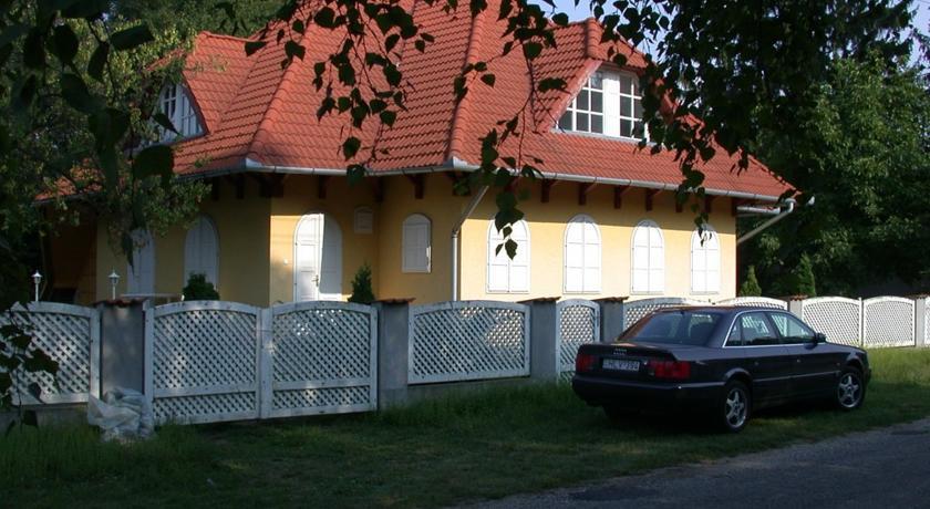 Апартаменты Holiday home Balatonbereny 33