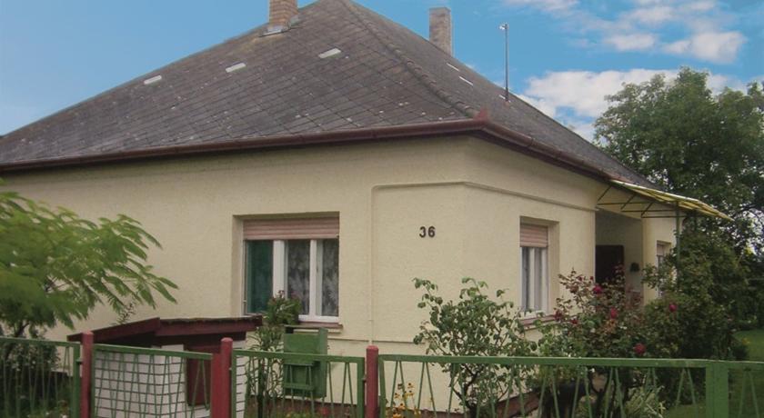 Holiday home Balatonbereny 34