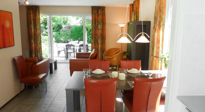 Three-Bedroom Villa De Witte Raaf 3