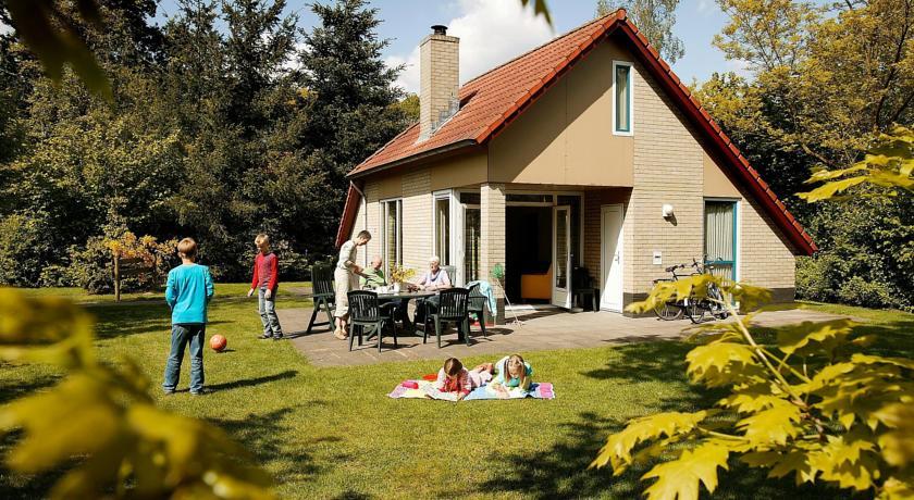 Вилла Zespersoons Vakantiebungalow