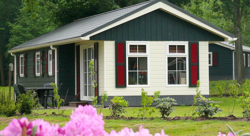 Вилла Two-Bedroom Villa Vierpersoons Chalet 2