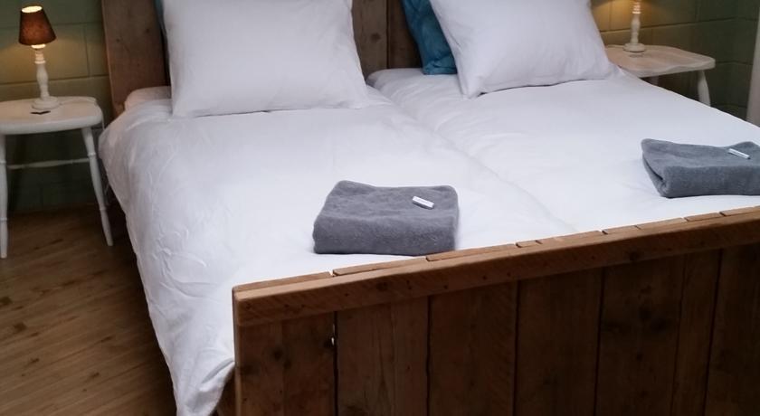 Мини-отель Bed and Breakfast Oekepoek