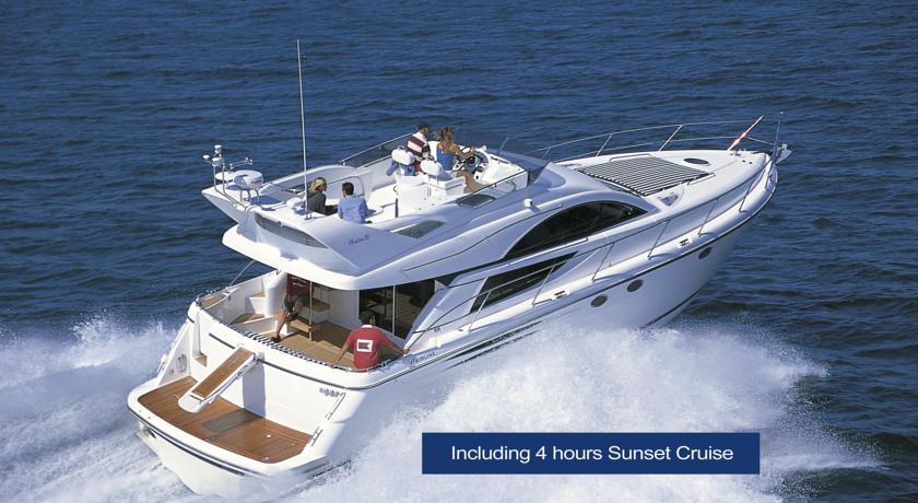 Отель Luxe Yacht including SunSet Cruise