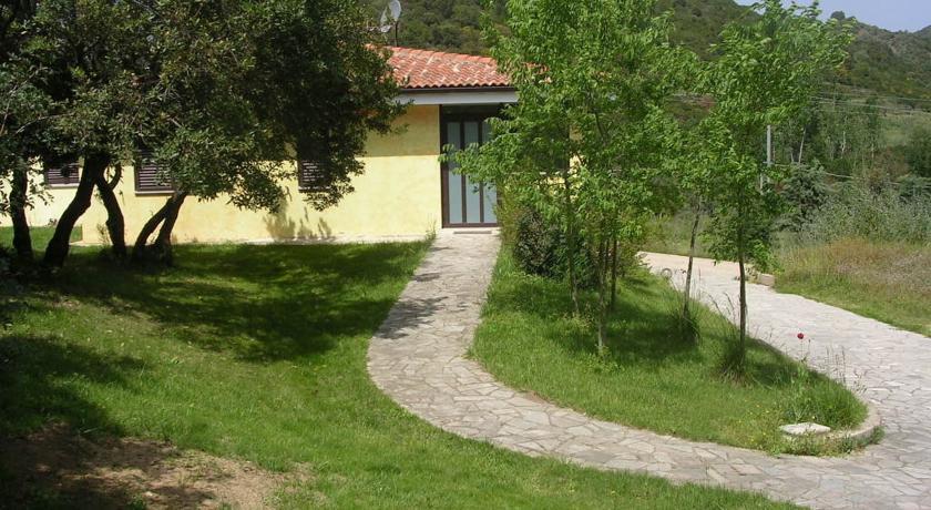 Апартаменты casevacanze-corongiu