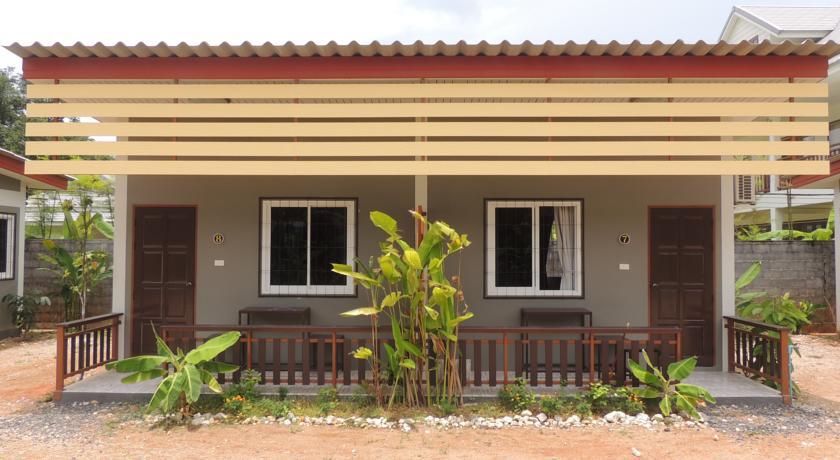 Banana Lodge