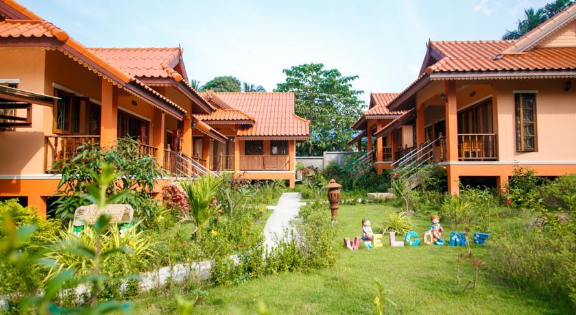 Happy Thai House