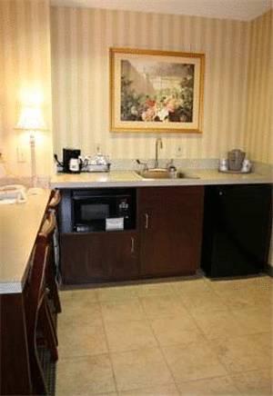 Отель Hampton Inn Waynesboro/Stuarts Draft