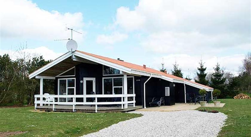 Апартаменты Holiday home Pøt A- 3573