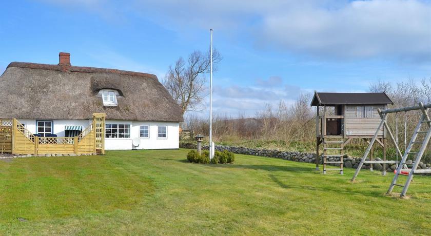 Апартаменты Holiday home Rejsby B- 3694
