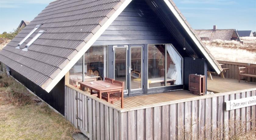 Апартаменты Holiday home Riskrogen B- 3750