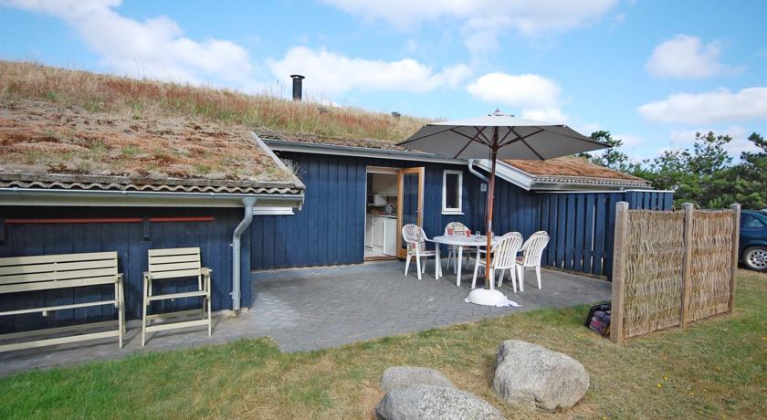 Апартаменты Holiday home Rødhus A- 3765