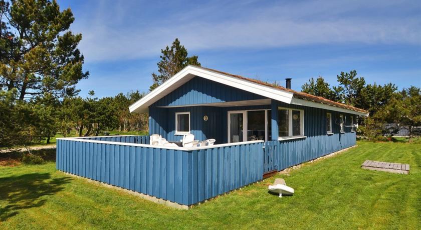 Апартаменты Holiday home Rødhus D- 3768