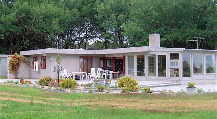 Апартаменты Holiday home Rødtungevej A- 3781