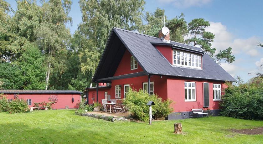 Апартаменты Holiday home Sdr. A- 3941