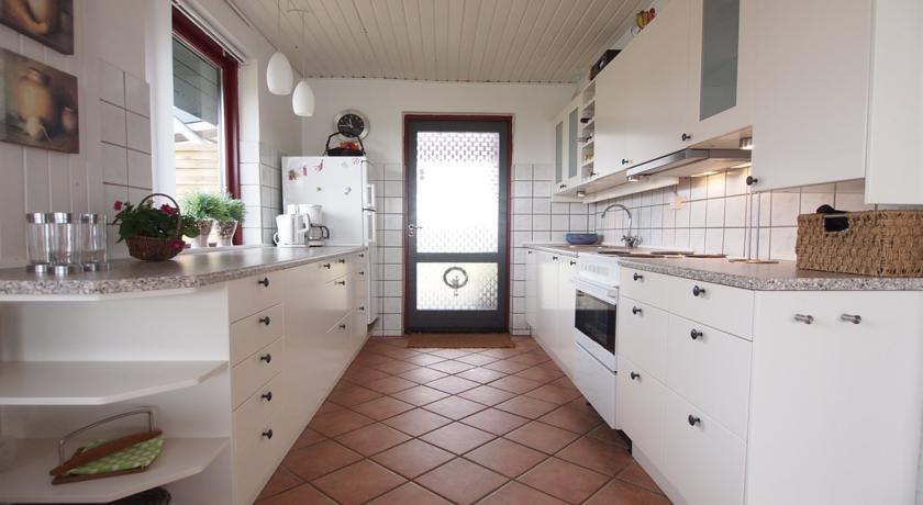 Апартаменты Holiday home Sitkavænget D- 3984