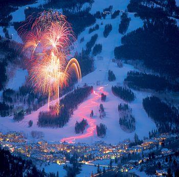 Отель Bachelor Gulch Village