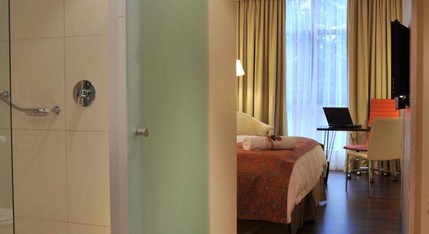 Отель Protea Hotel Umhlanga Ridge