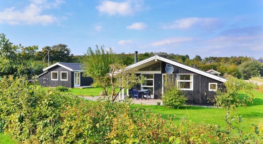 Апартаменты Holiday home Skovdammen A- 4093