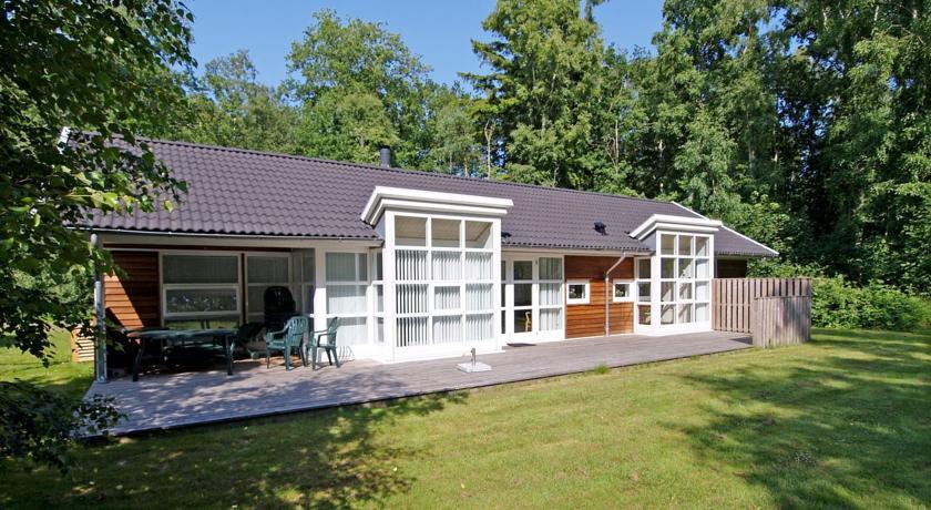Апартаменты Holiday home Skovkanten A- 4101