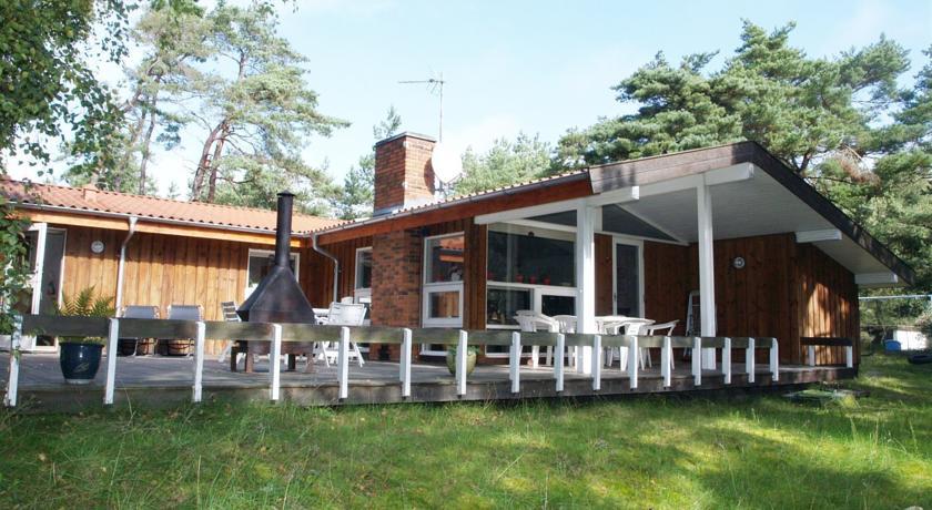Апартаменты Holiday home Skovsangervej F- 4122