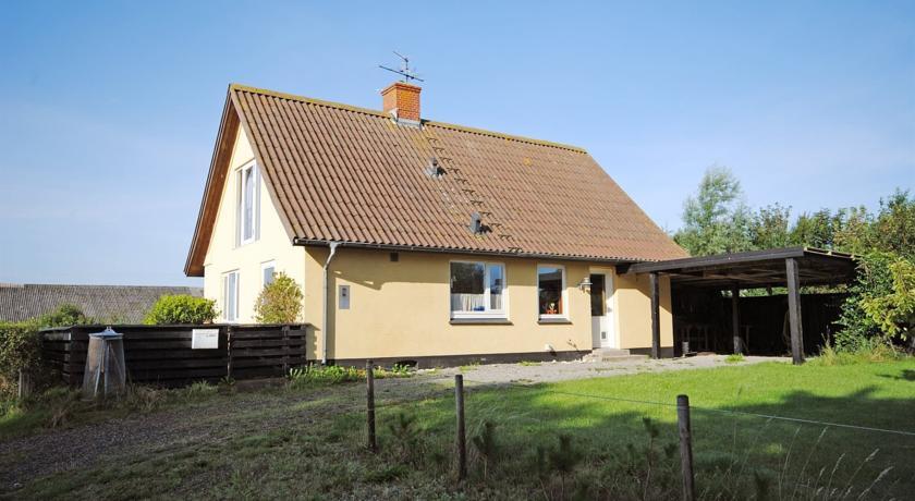 Апартаменты Holiday home Søndre D- 4368