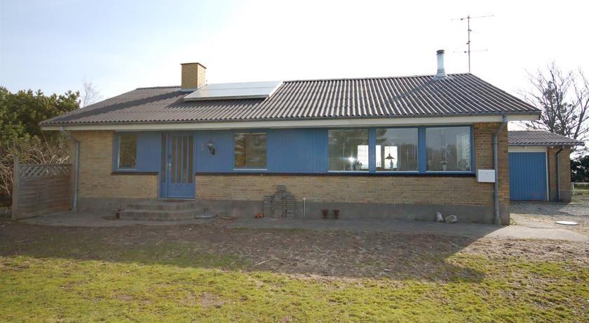 Апартаменты Holiday home Strandgaden G- 4531