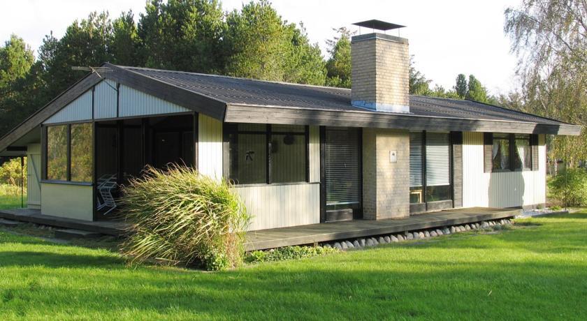 Апартаменты Holiday home Strandgårdsvej D- 4544