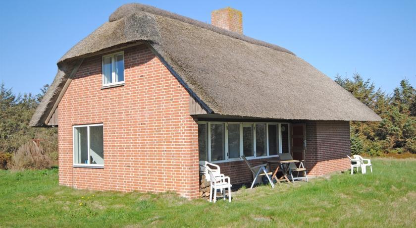 Апартаменты Holiday home Sundhuse G- 4659