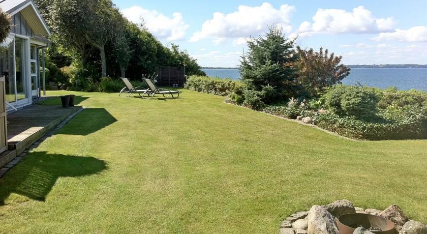 Апартаменты Holiday home Svalevej D- 4664