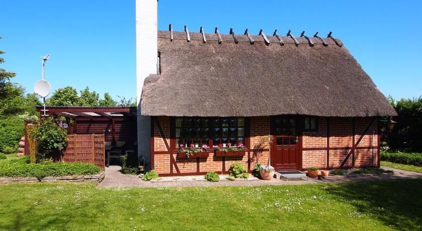Апартаменты Holiday home Vibevænget H- 5180