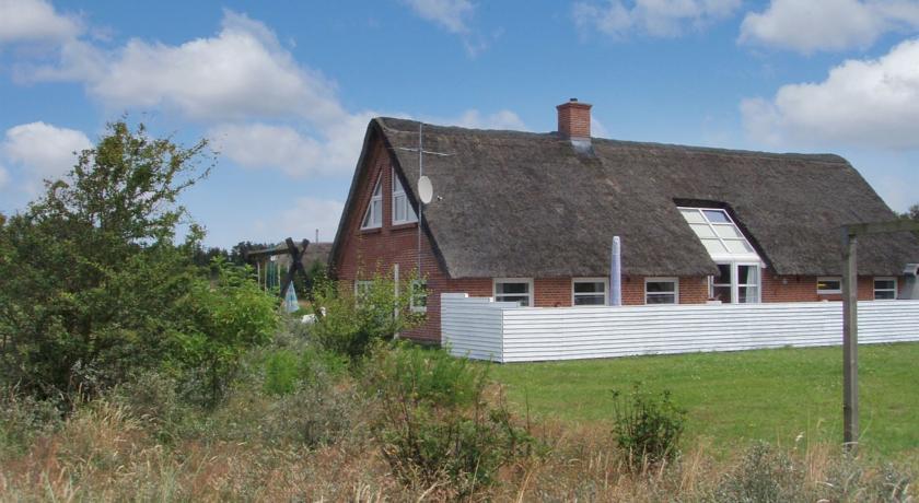 Апартаменты Holiday home Thadesvej A- 4781