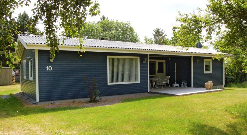 Апартаменты Holiday home Tranevej A- 4901