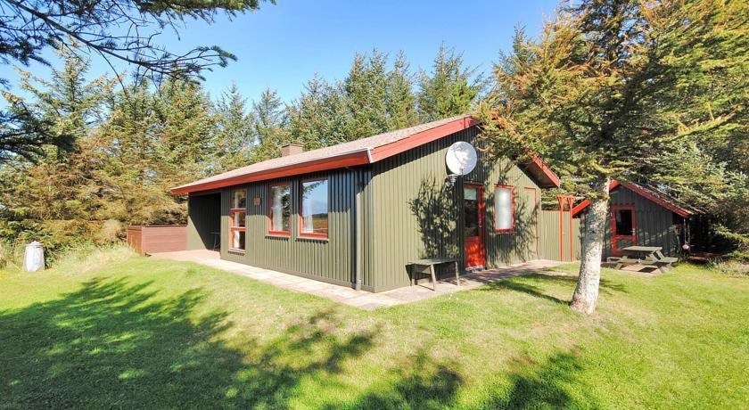 Апартаменты Holiday home Tvedsrimme F- 4938
