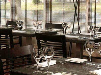 Отель The Glenmoriston Townhouse Hotel