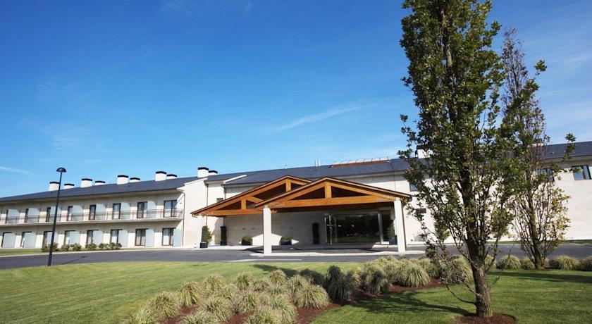 Отель Hotel Spa Attica 21 Villalba
