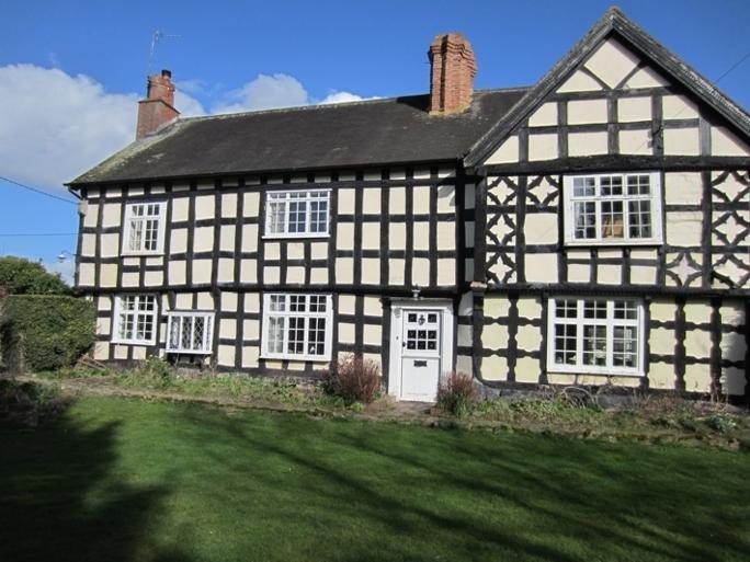 Мини-отель Tudor House Luxury B&B