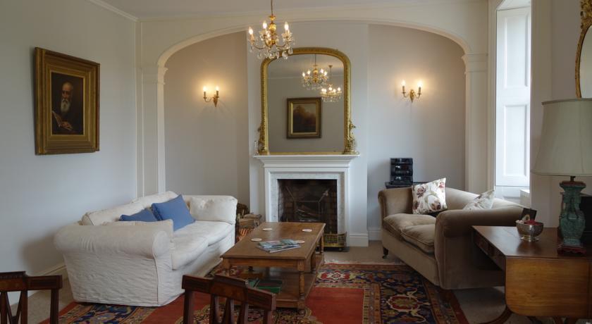 Апартаменты The East Wing