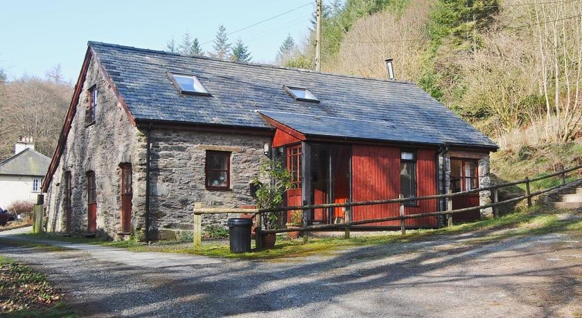 Апартаменты Nant Llachar Barn