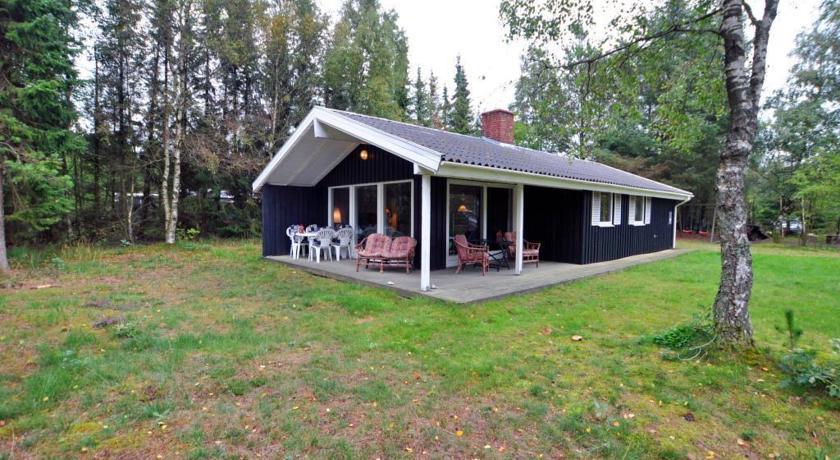 Апартаменты Holiday home Hojsvejnorre Nebel
